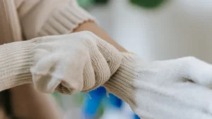 How Should ER Nurses Execute the 10-Second Doffing SOP