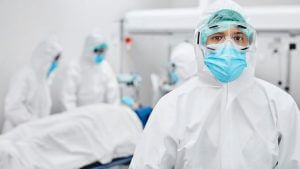 57-Exploring-the-Uses-of-Disposable-Coveralls-Across-Sectors